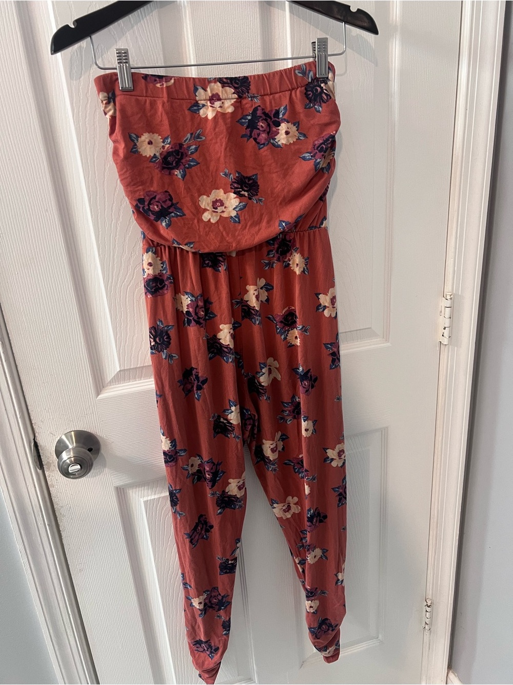 Almost Famous Rust Floral Women's Skort